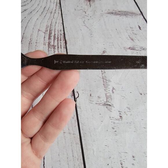 Vintage United Silver Co USI2 Stainless Rounded Spoon - Picture 3 of 4